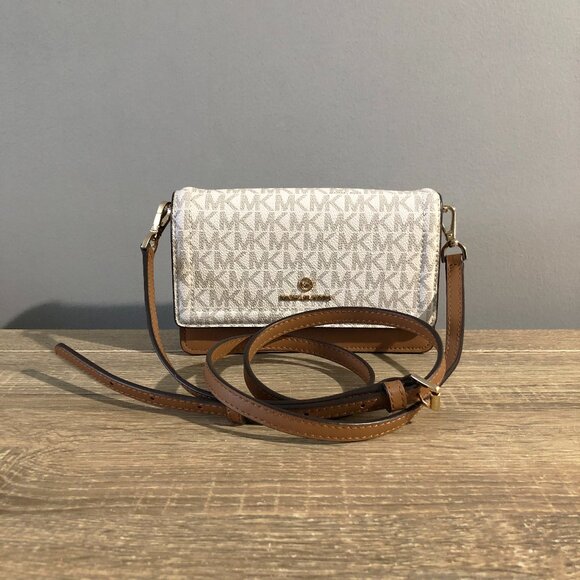 Michael Kors Jet Set Small Logo Phone Convertible Vanilla/Acorn Crossbody Bag - Picture 1 of 12